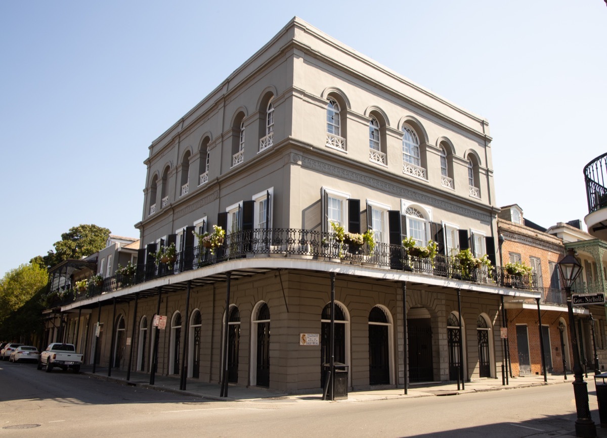 the haunted lalauire mansion in new orleans