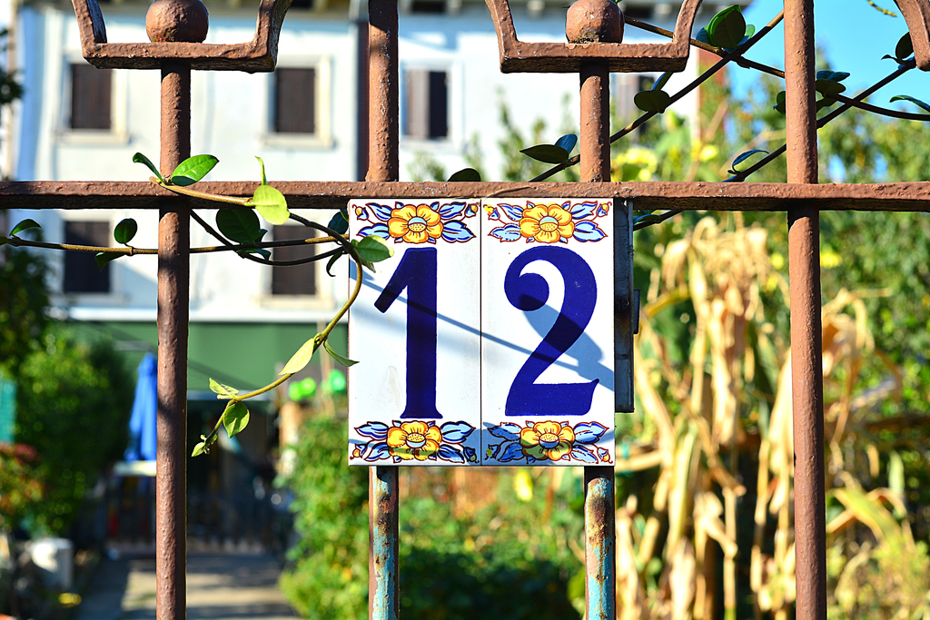 House Number Boosting Your Home's Curb Appeal