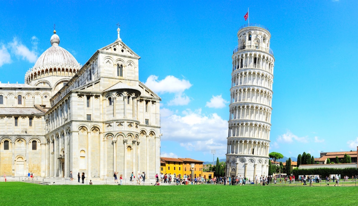 Leaning Tower of Pisa Tourist Traps