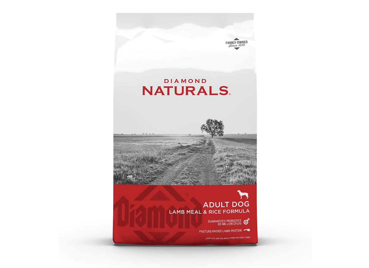 bag of Diamond Naturals Real Meat Recipe dog food