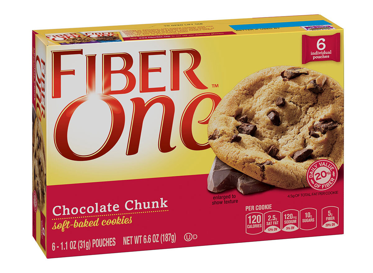 fiber one soft baked chocolate chunk cookies