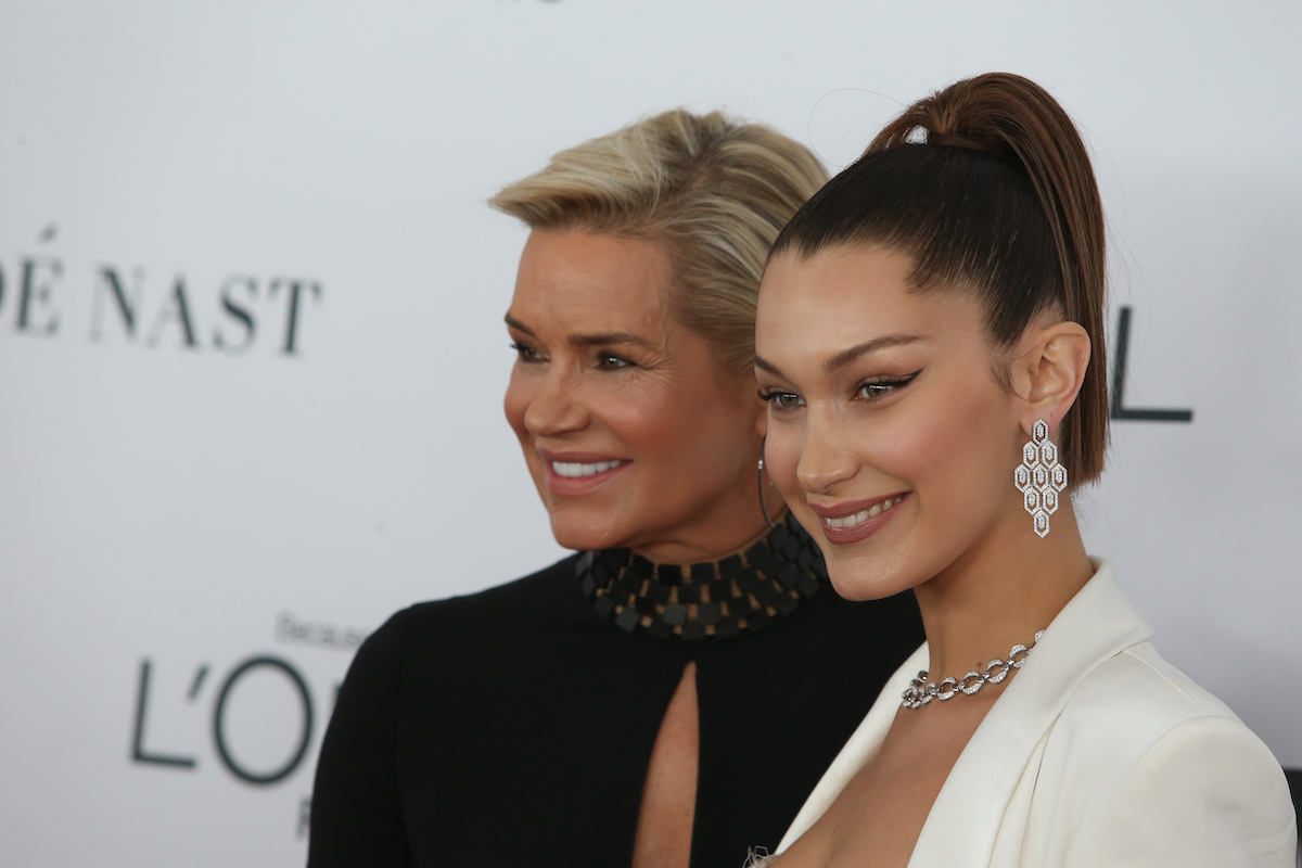Yolanda and Bella Hadid at the Glamour Women of the Year Awards in 2017