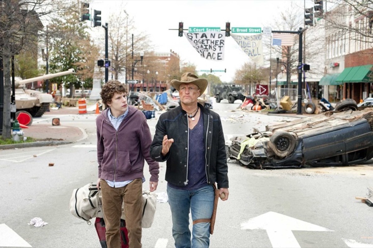 Jesse Eisenberg and Wody Harrelsoni in Zombieland
