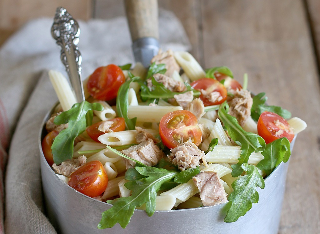 pasta with tuna tomatoes and greens