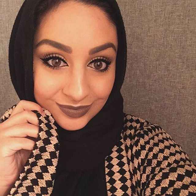 this_makeup_artist_uses-her_hijab_to_turn_into_disney_characters_16