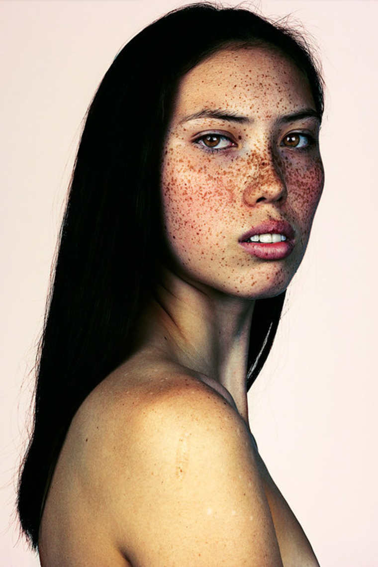 freckles-brock-elbank-striking-portraits-10