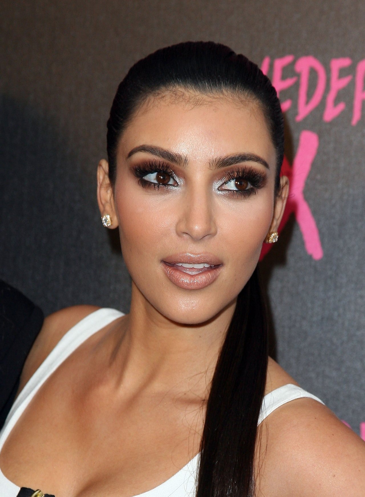 the-internet-needs-to-stop-victim-blaming-kim-kardashian-and-here-is-why-008