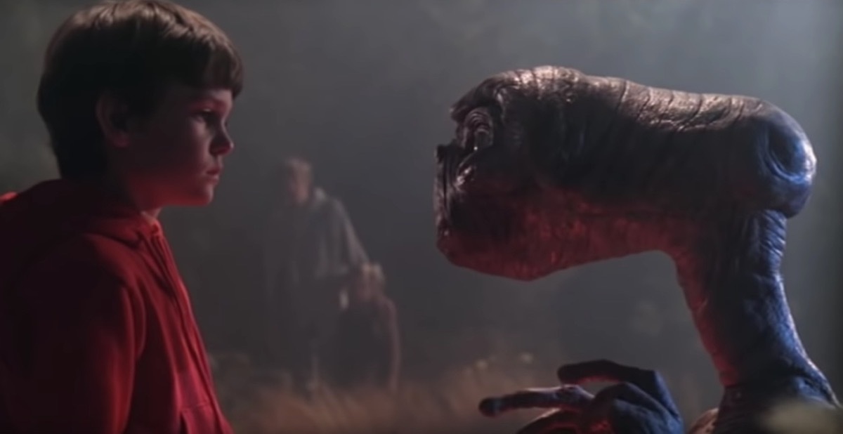 e.t. the extra-terrestrial highest-grossing summer movies