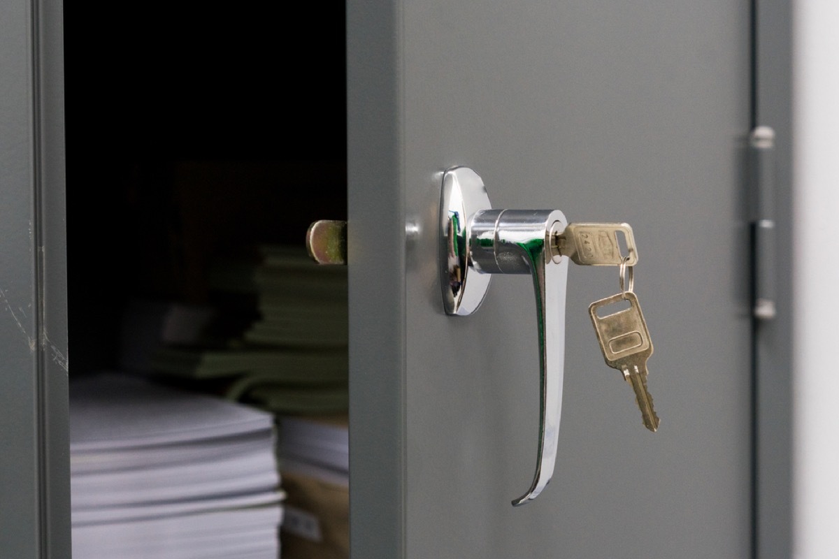 key in file cabinet lock