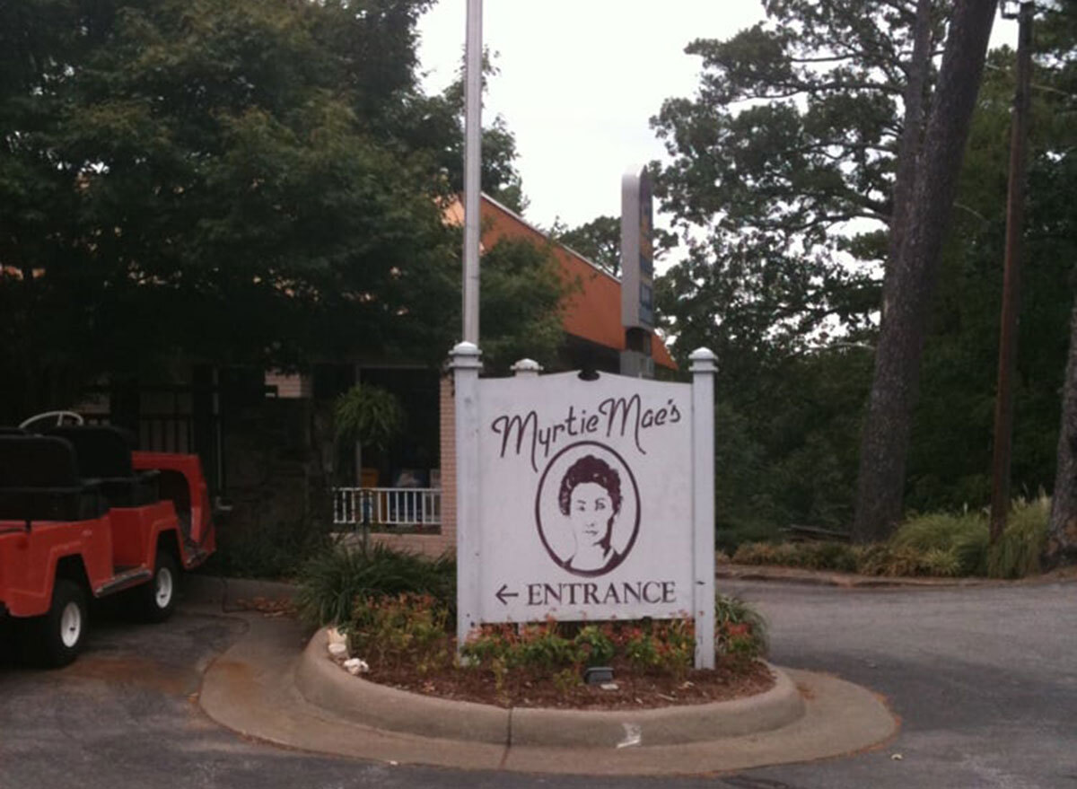 myrtie maes cafe restaurant sign
