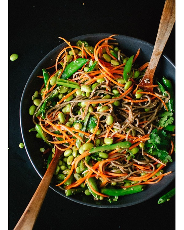 sugr snap pea and carrot soba noodles