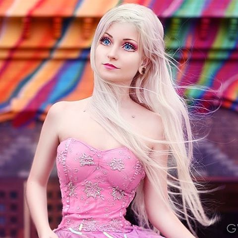 a-new-human-barbie-when-will-this-trend-fall-into-oblivion-05