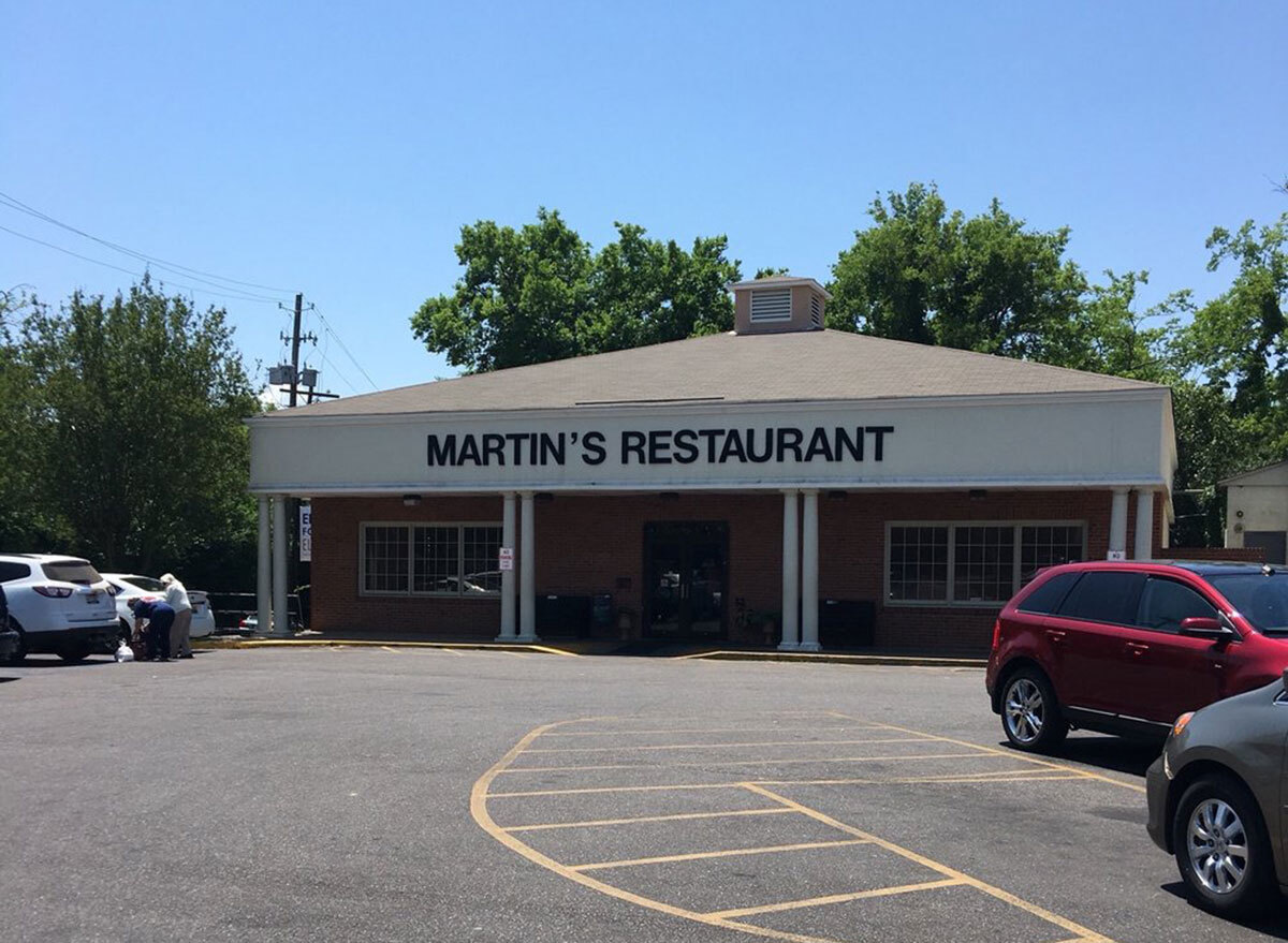 martins restaurant store front