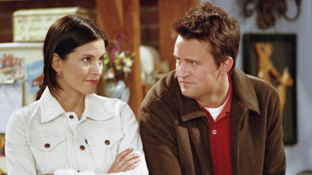monica and chandler on friends