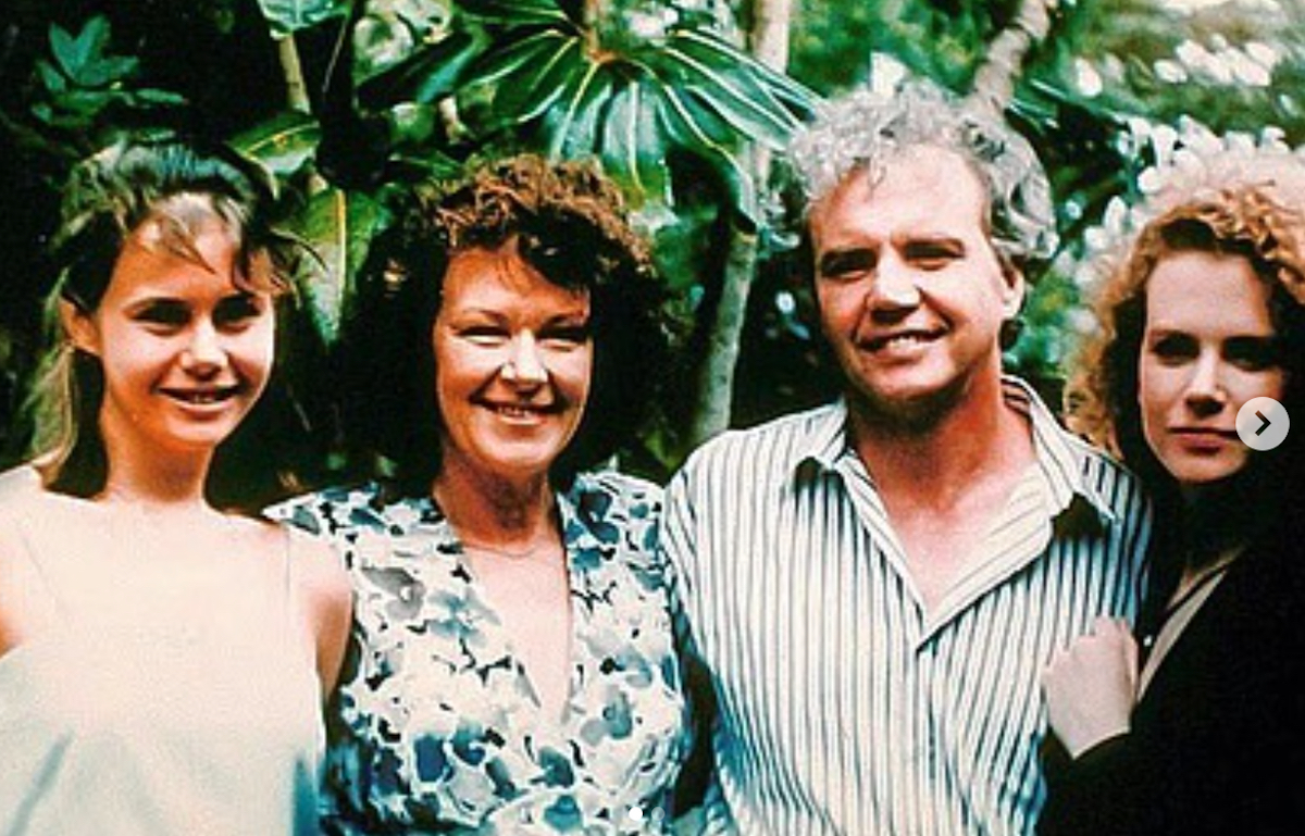 An old photo of Nicole Kidman with her sister and parents