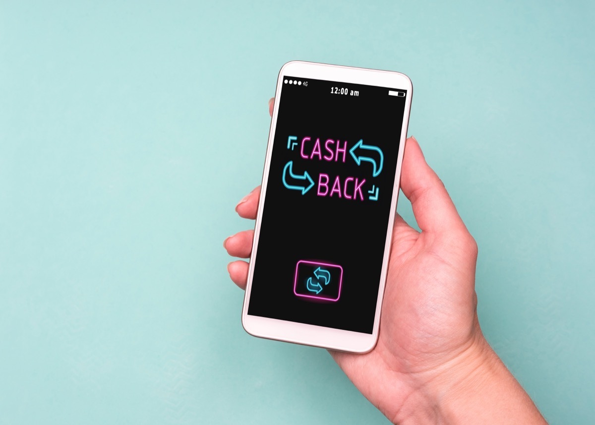 cash back message on iphone screen