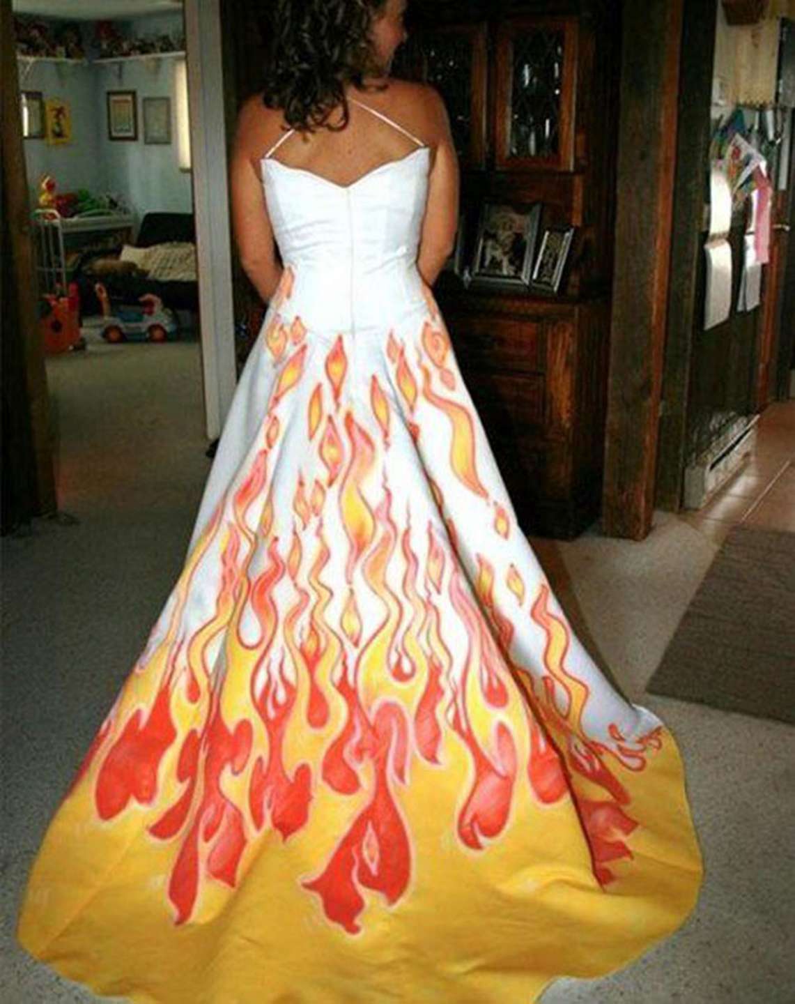 13_Of_The_Worst_Wedding_Dresses_You’ve_Ever_Seen_8