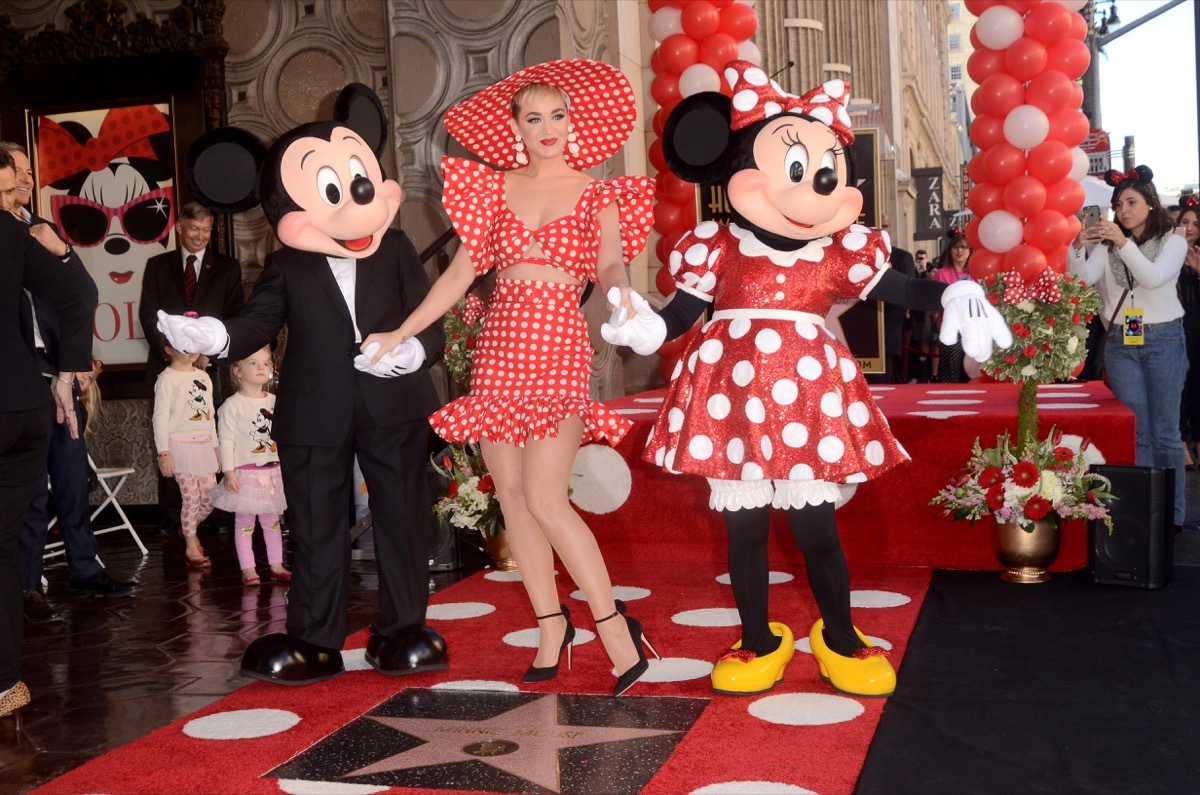 katy perry with mickey and minnie mouse, disney celebs