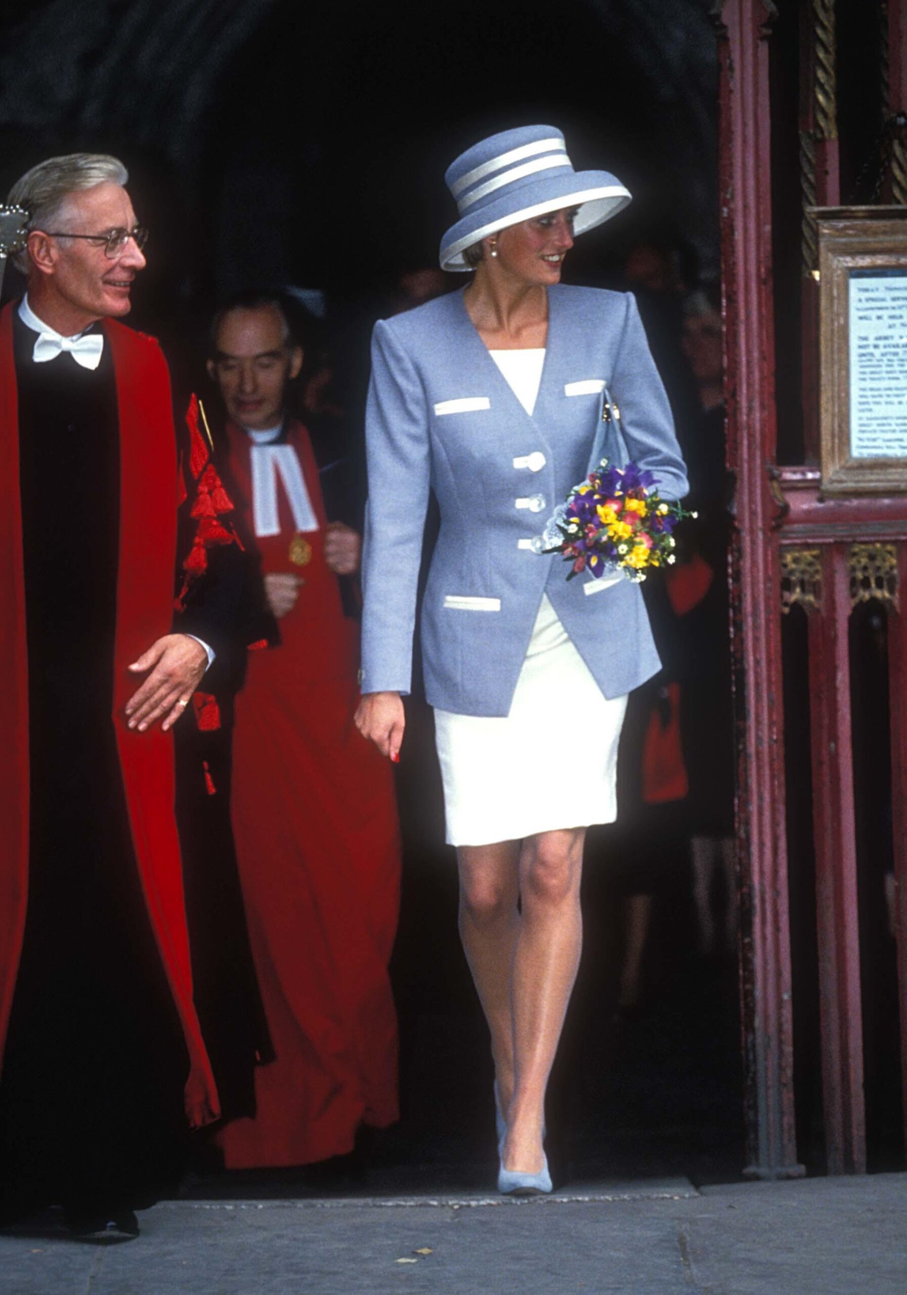 Princess Diana wears designer dress in 1982