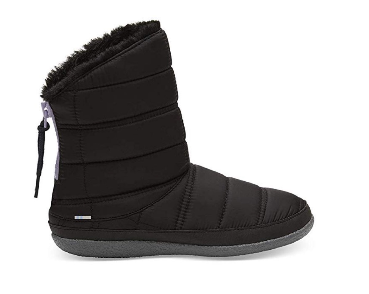 black quilted snow boots