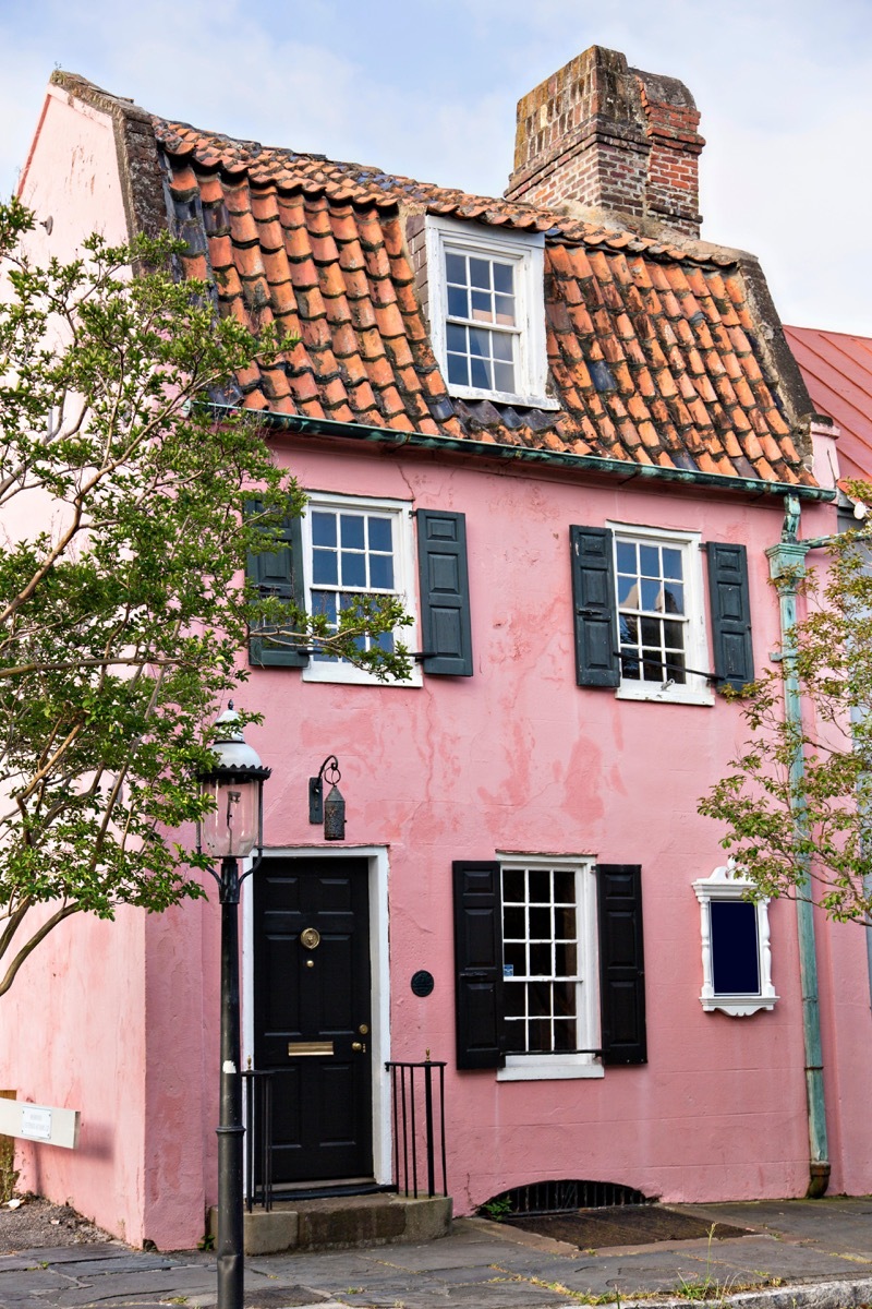 FWRHNE Little Pink Shell house on Chalmers Street in the historic district of Charleston, South Carolina