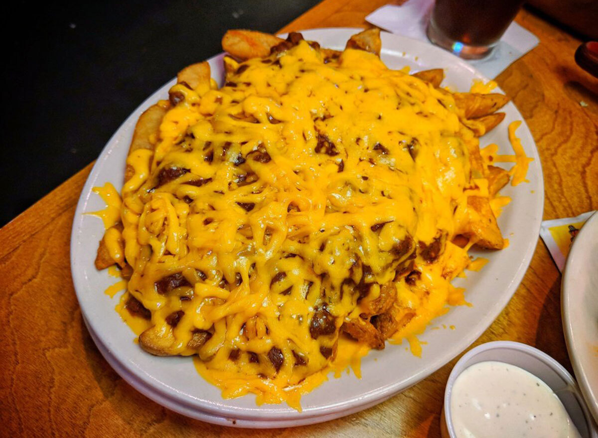 texas roadhouse chili cheese fries