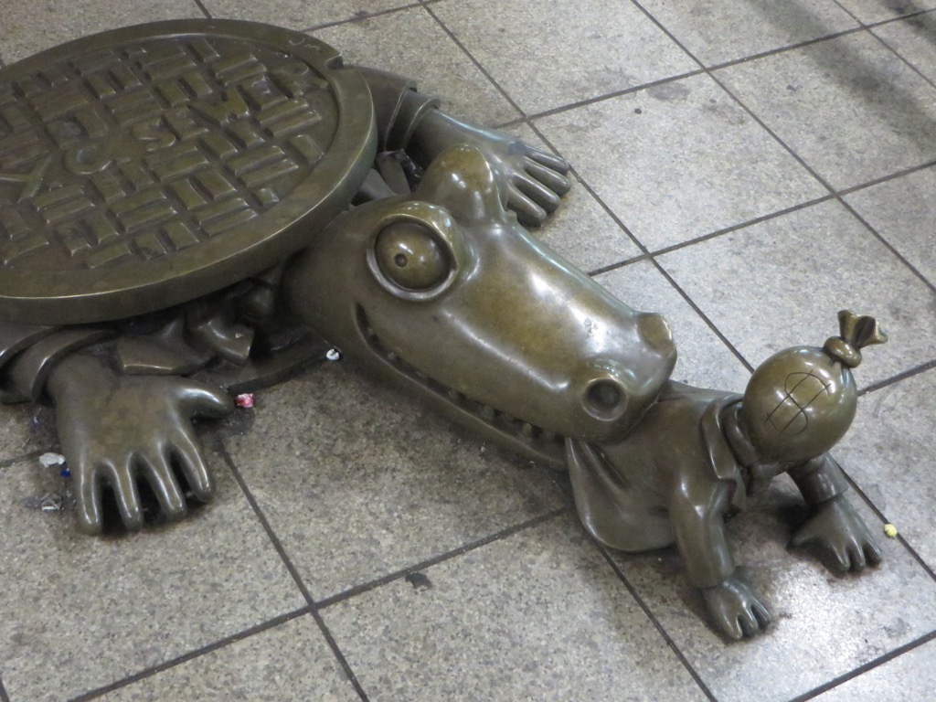 new york sewer alligator statue weirdest urban legends every state