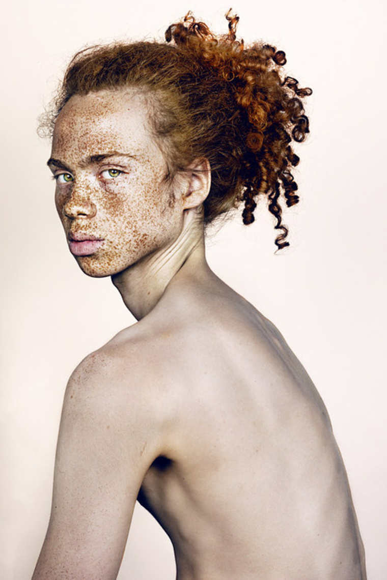 freckles-brock-elbank-striking-portraits-04