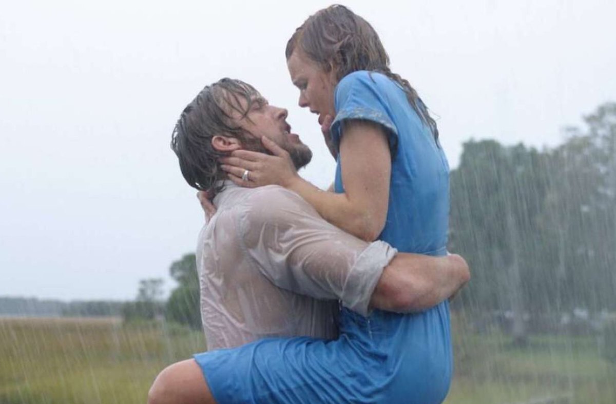 ryan gosling and rachel mcadams kiss in the rain on 