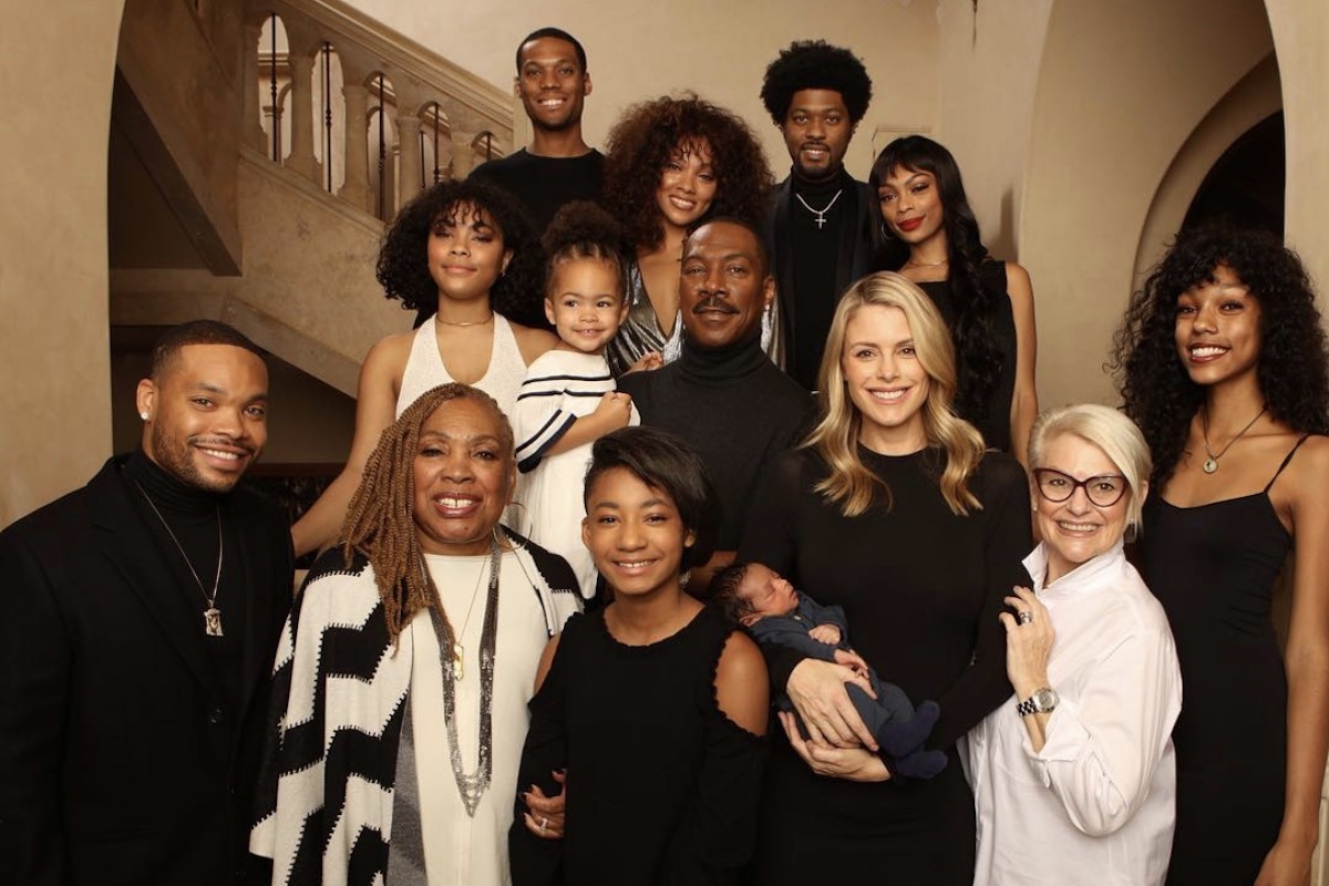Eddie Murphy with entire family
