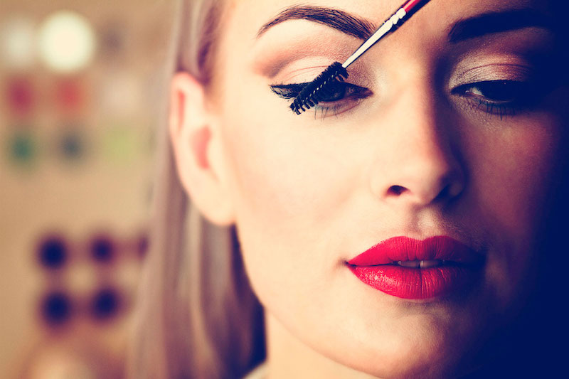 10_Tricks_That_Will_Make_Your_Makeup_Application_Easy_And_Flawless_3